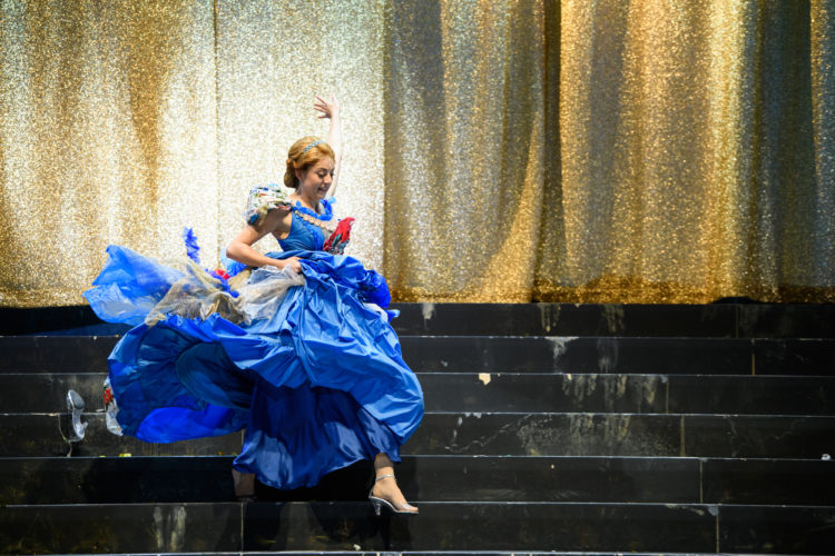 „Mit Fantasie ist alles möglich“ - „Cinderella“ im Prinzregententheater (Kritik)