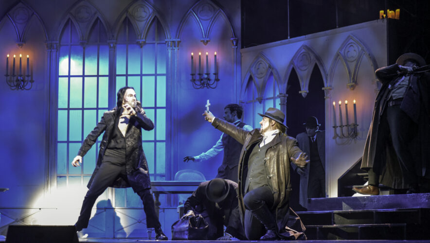Ein Musicalabend, wie er im Buche steht - "Dracula" im Deutschen Theater (Kritik)